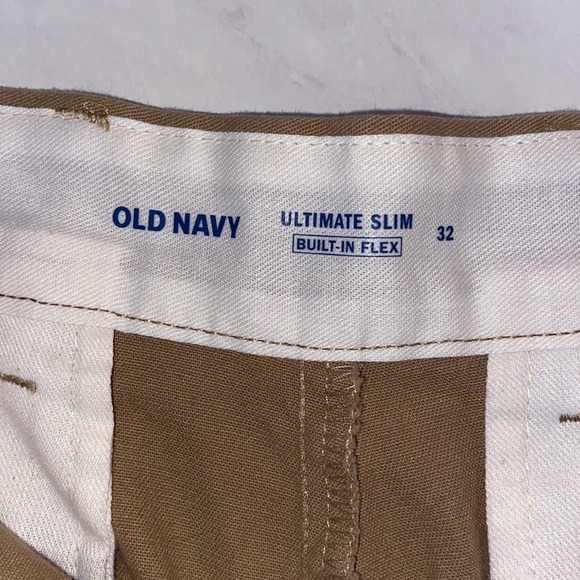 Old Navy 6” Inseam Shorts - Picture 3 of 3